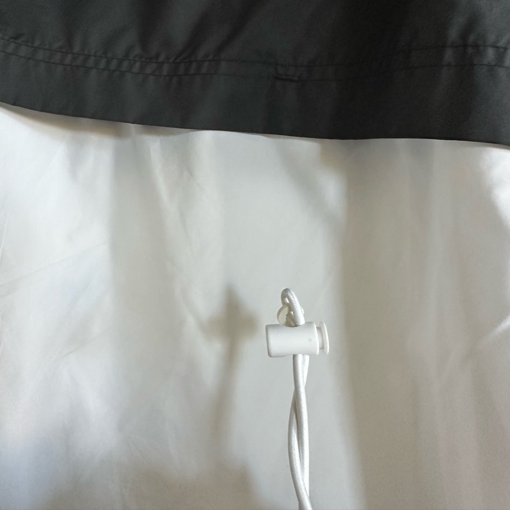 Nike Lightweight Light Running Jacket - image 4